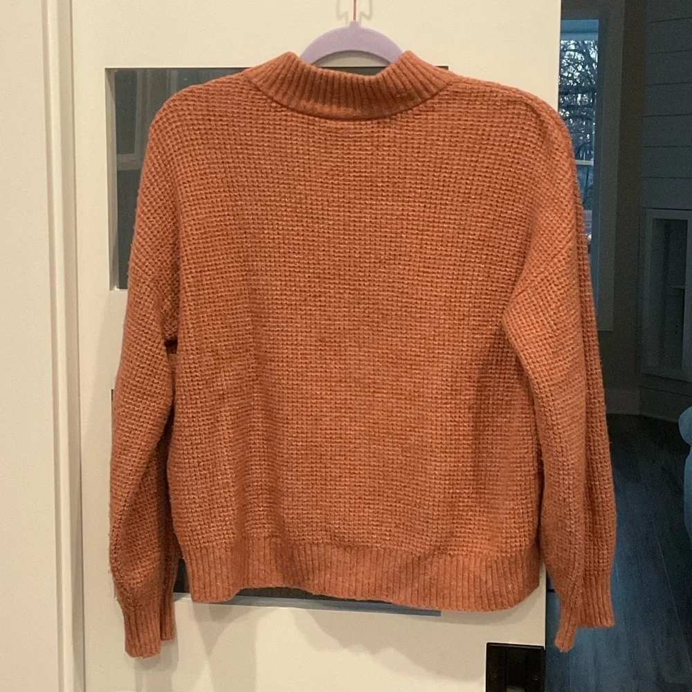 Old Navy Sweater in Warm Orange, soft rust color size 14-16